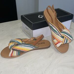 New!! Rainbow Fabric Thread 🧵 Ankle Strap with Bow Detail Sandals 🩴 Size 5.5